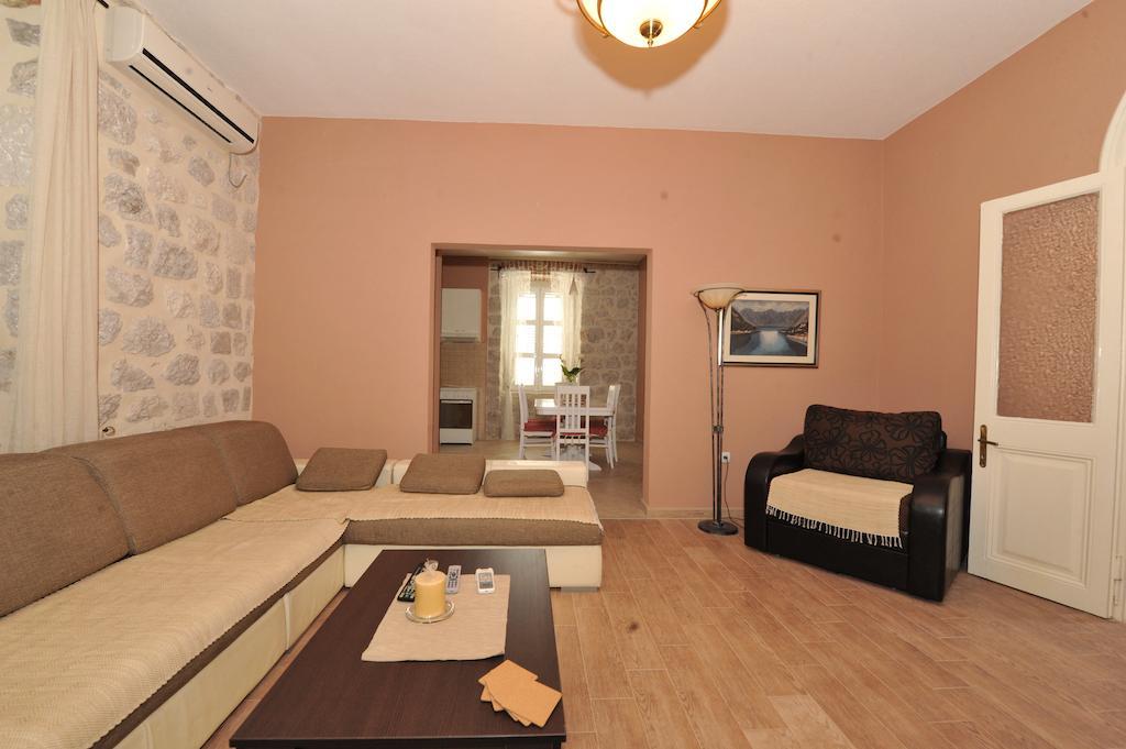 Apartments Marilu Kotor Szoba fotó